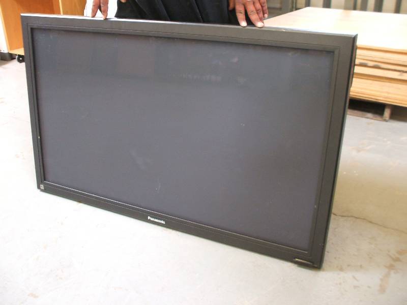PANASONIC 50 HD PLASMA TV