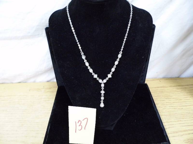 Rhinetsone Necklace