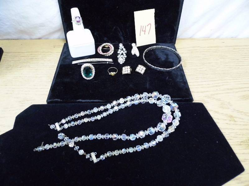 Assorted Jewelry
