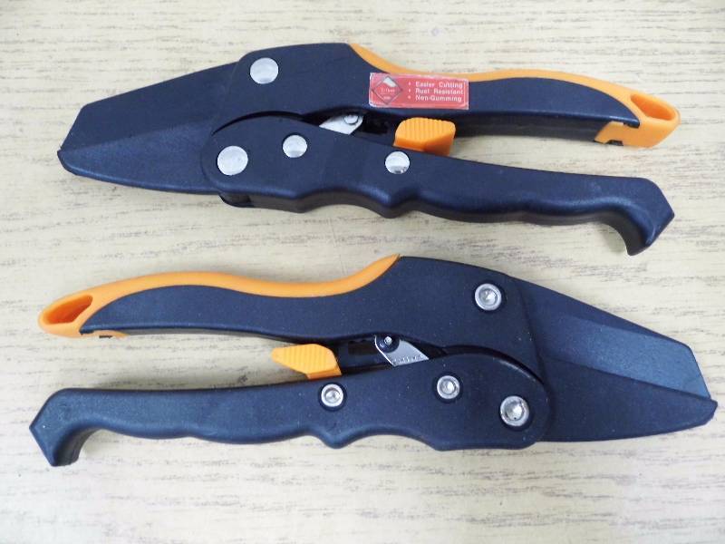 Pair of Racheting Garden Cutters