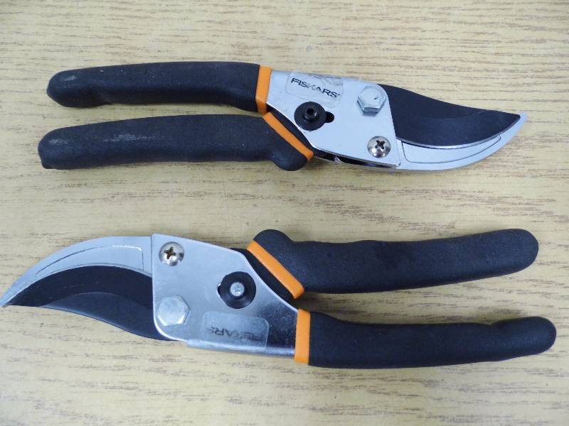 Pair of Fiskars Cutters