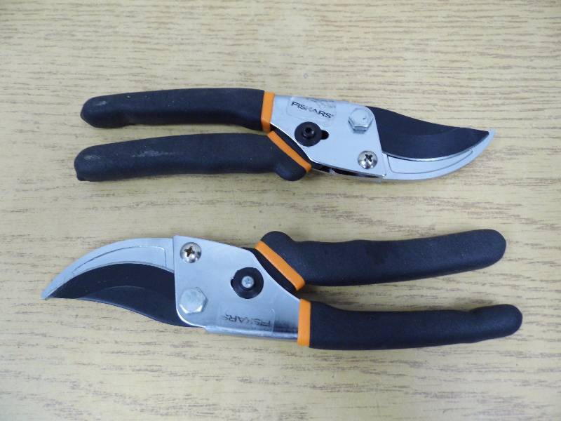 Pair of Fiskars Cutters