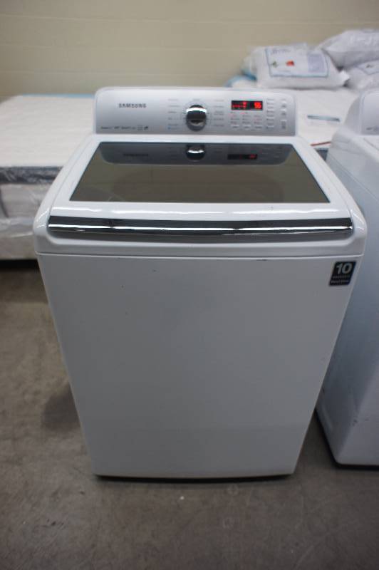 lot 6 image: Scratch and Dent - Samsung Model # (WA456DRHDWR) Top-Loading Washer - 4.5 cu ft - White Color - Tested Works - MSRP $899.99
