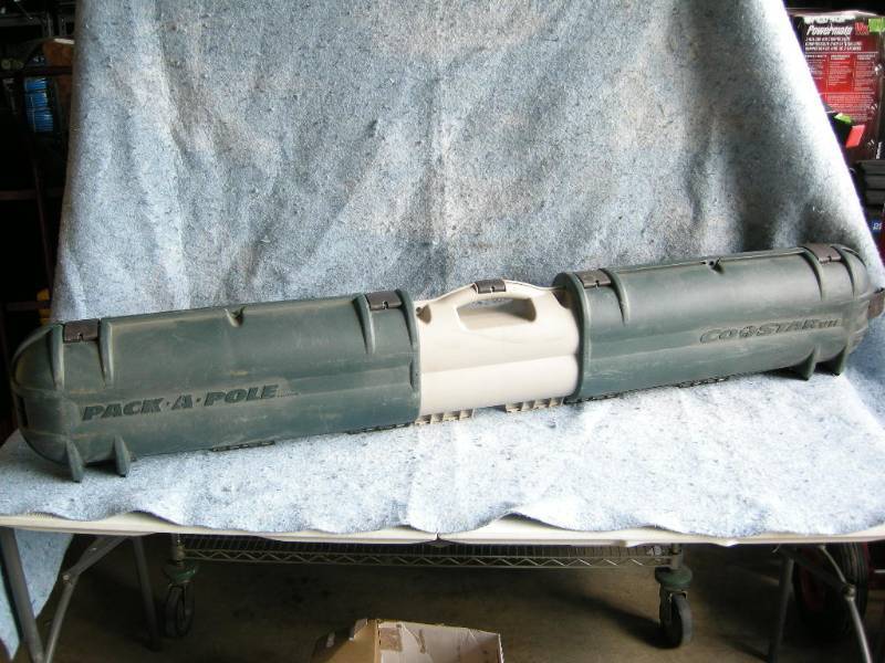 lot 25 image: Coastar VII Pack-a-Pole Rod Case