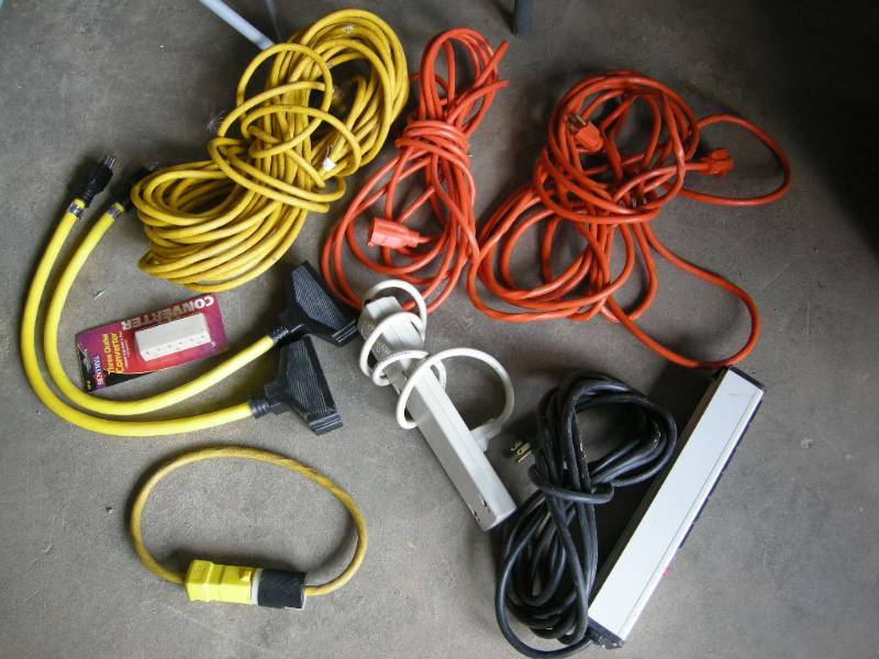 lot 27 image: Group Extension Cords - Adapters