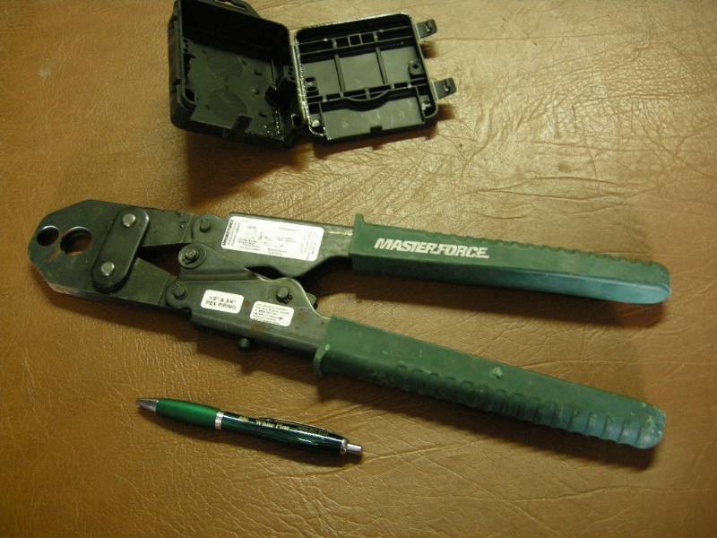 lot 40 image: Masterforce Combo Crimp Tool