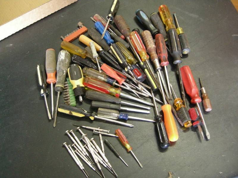 lot 77 image: Screwdriver Group
