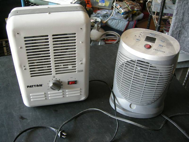 lot 87 image: Pair Heaters