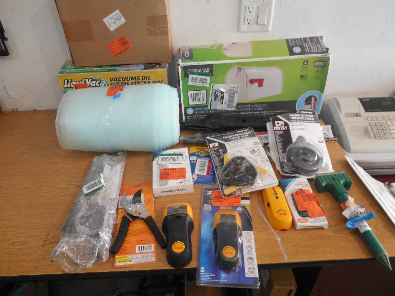 BOX LOT OF GOODIES