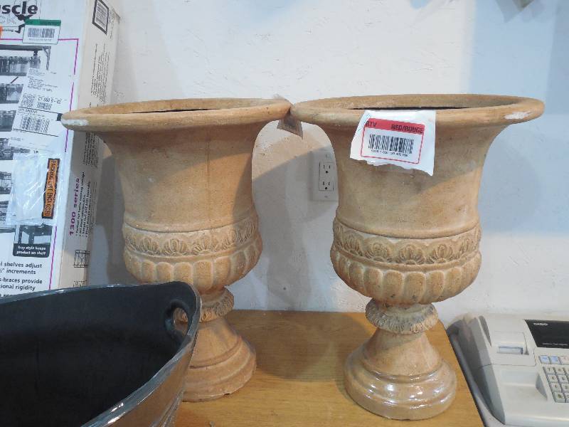 (3) PATIO PLANTERS