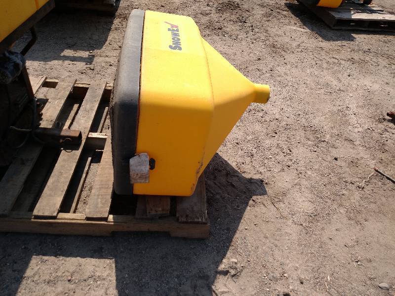 lot 27 image: Snow EX 3 Electric Sander Tank...