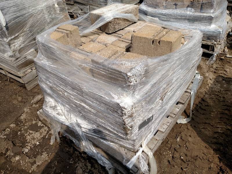 lot 55 image: Various Wall Block...