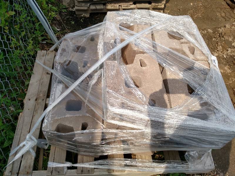lot 56 image: Wall Block, 8x18x12...