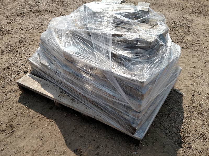 lot 94 image: Various Tumbled Edge Pavers...