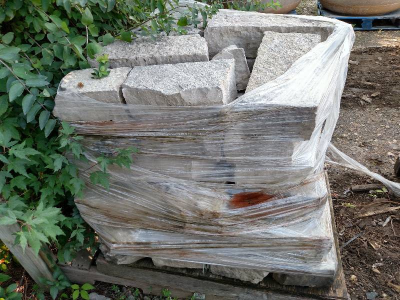 lot 111 image: Fon Du Lac Limestone Wall Block...