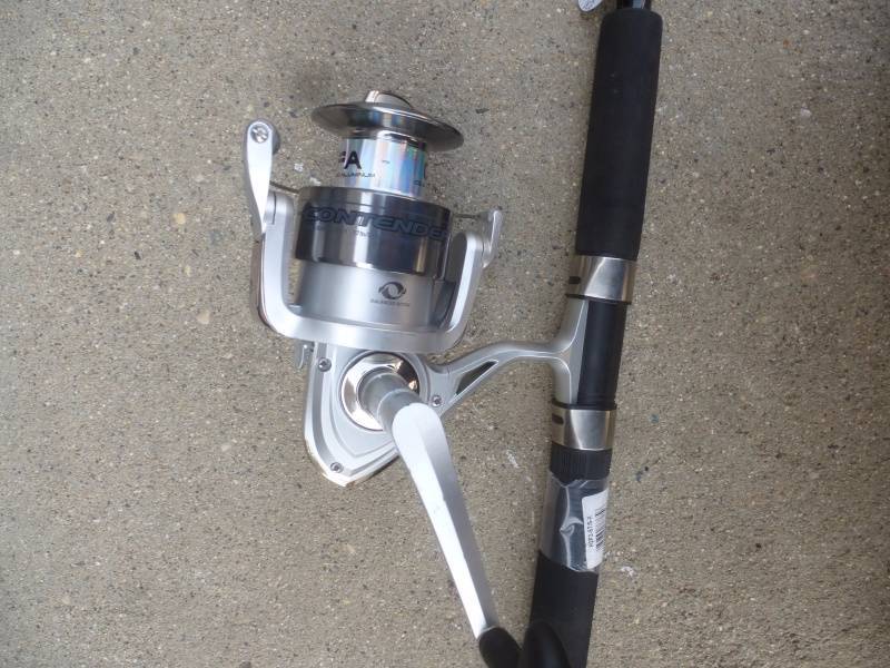 lot 43 image: Shakespear Contender Reel & Rod