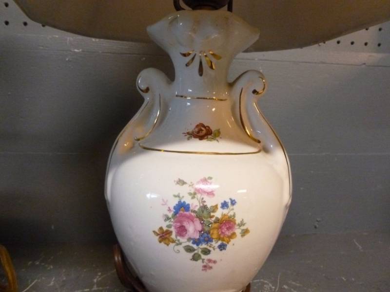 Dresser Lamps