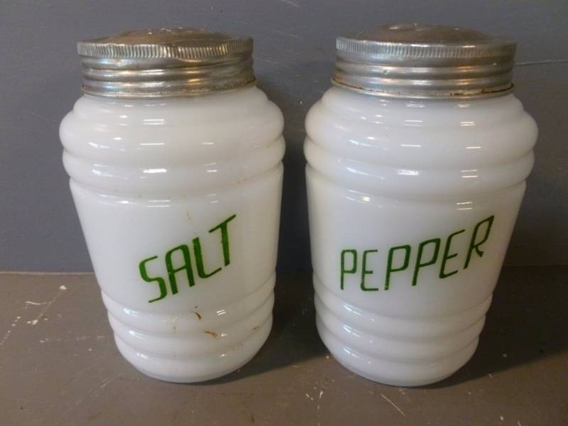 Vintage Salt And Pepper Set