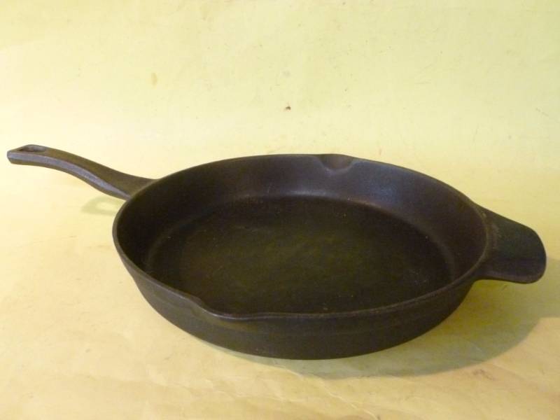 Cast Iron Pan