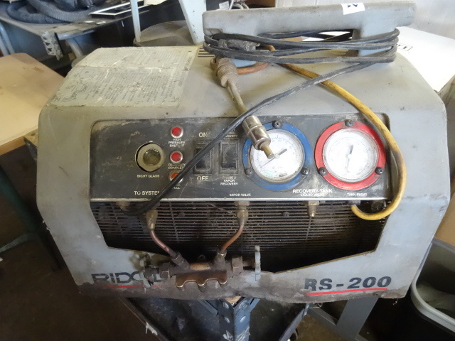 lot 20 image: Ridgid RS-200 Type II Refrigerant Recovery Unit