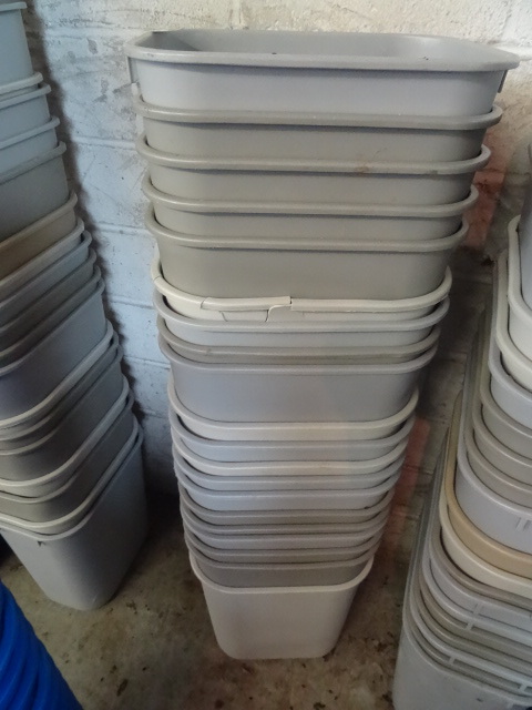 lot 36 image: 20 Office Garbage Cans