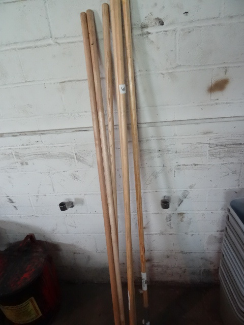 lot 46 image: 6 Broom Mop Poles