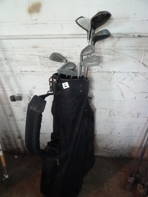 lot 48 image: Misc Golf Clubs, Dunlop, MacGregor,