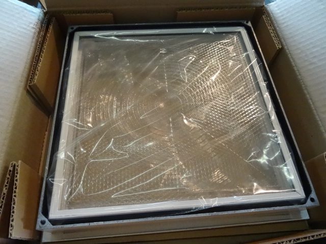 lot 62 image: Savage Die Cast Aluminum Flush Door