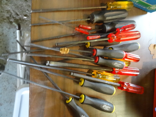 lot 67 image: Large Qty Of Allen Head Screw Drivers