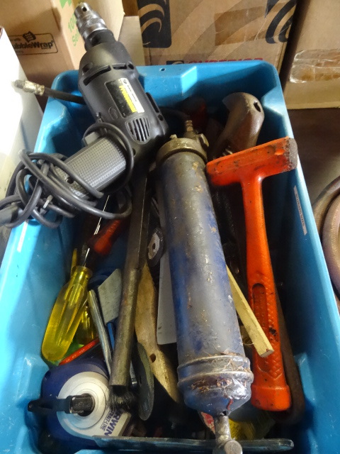 lot 78 image: Lot Of Misc Hand Tools.