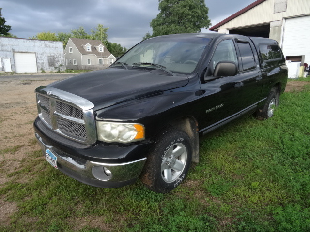 lot 2 image: 2002 Dodge Ram 1500