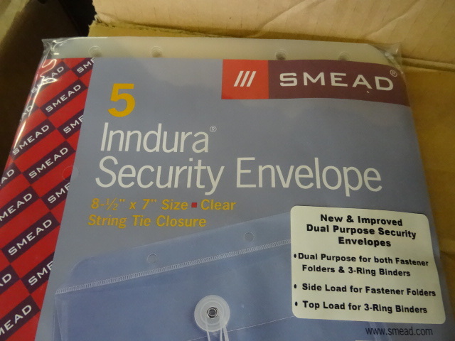lot 118 image: Smead Indura Security Envelopes.