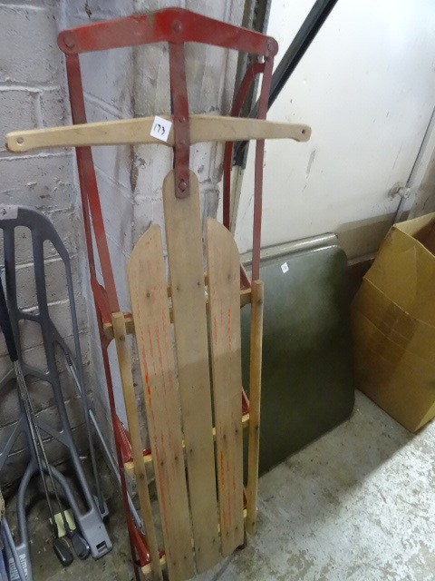 lot 173 image: Vintage Sled