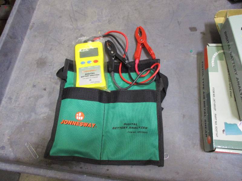 Digital Battery Analyzer