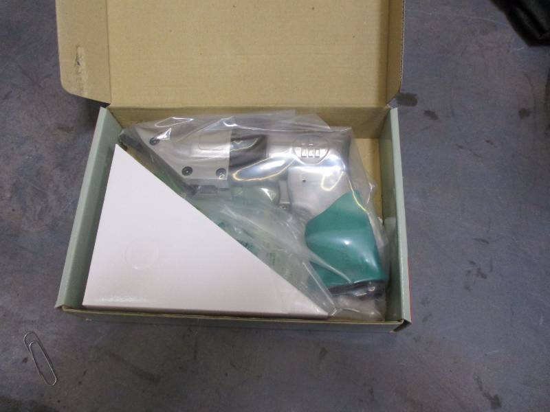 Pistol Type Air Metal Shear