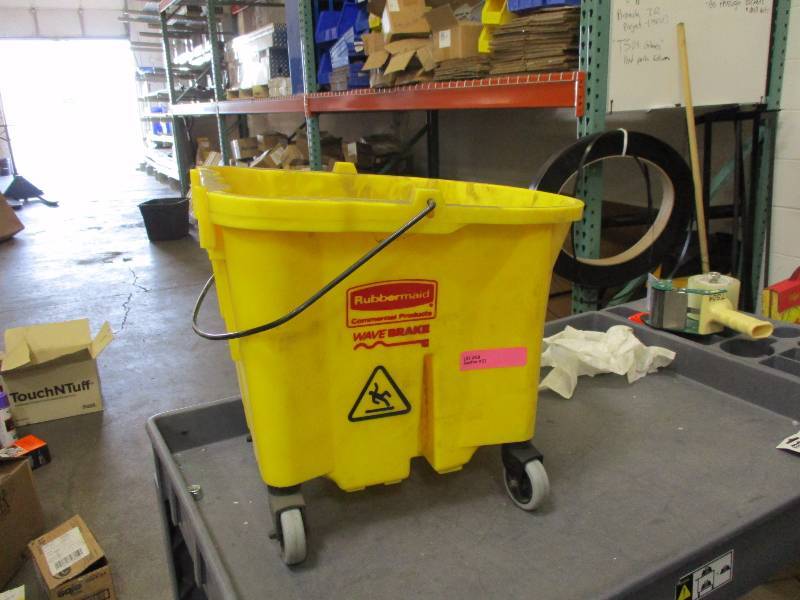 Rubbermaid Mop Bucket