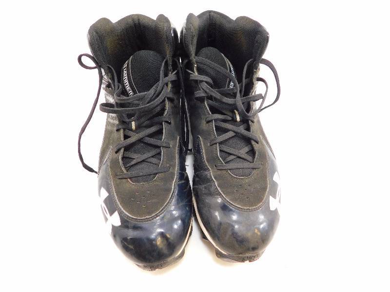 UnderArmor Size 11 Cleats