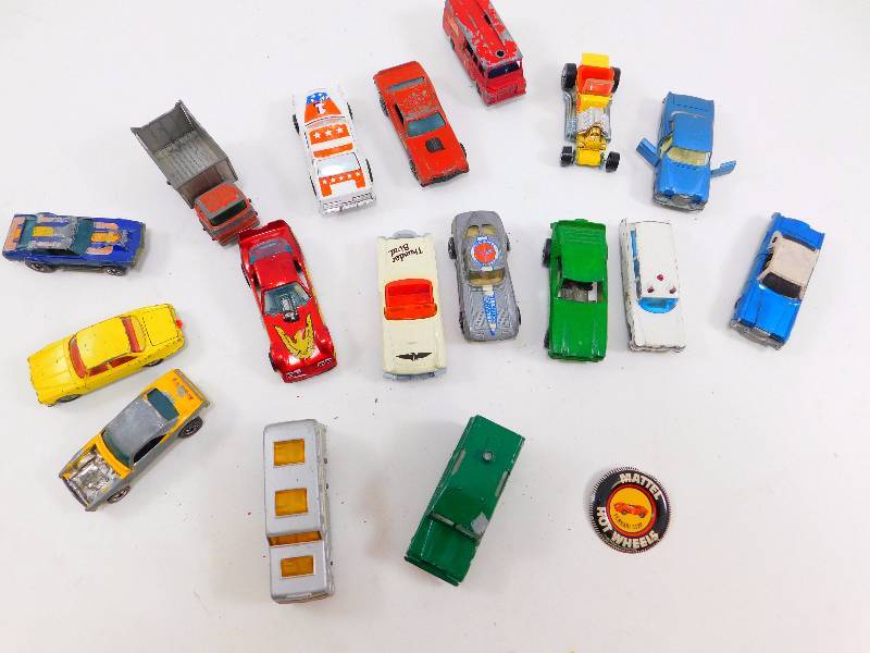 Lot of Vintage Hot Wheels, Matchbox, and Redline Toy Cars