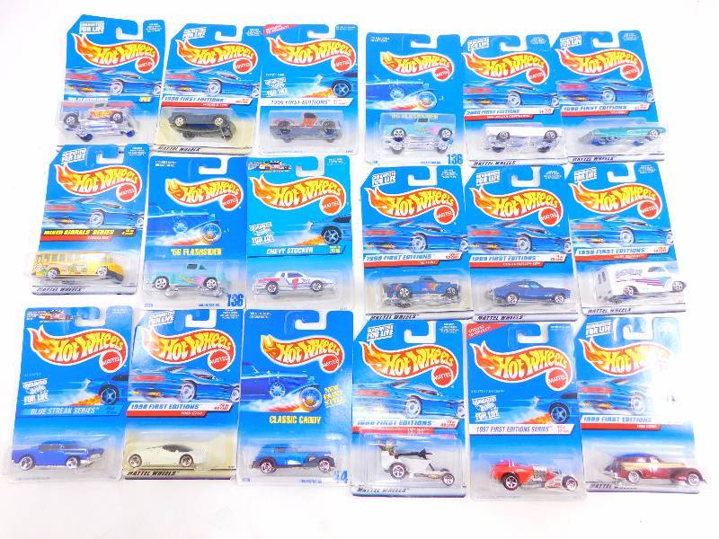 (18) Hot Wheels Cars