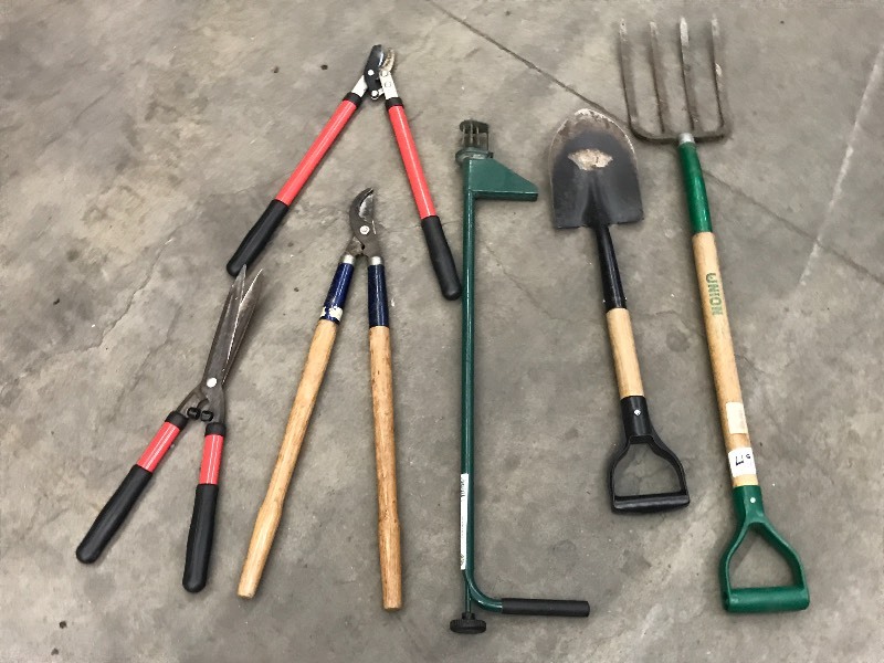 Lawn & Garden Tools