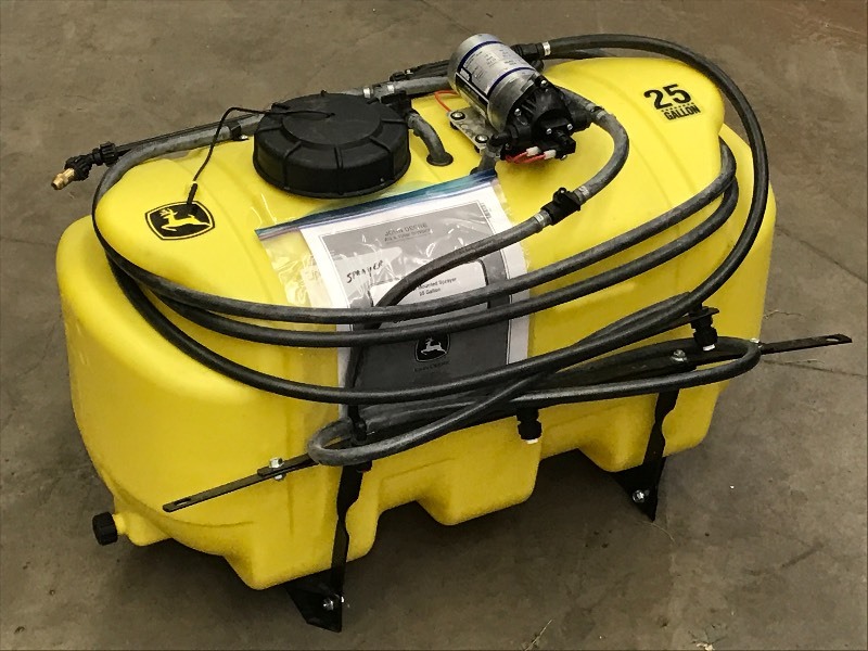John Deere 12Volt Sprayer Set