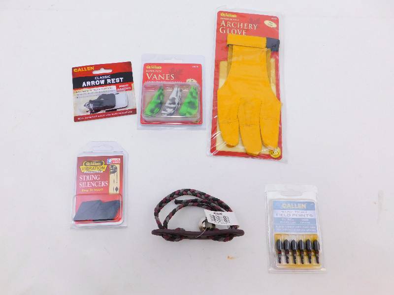 lot 17 image: New Archery Accessories Archery Glove, String Silencer, Field Points, Vanes, Arrow Rest, Wrist Sling