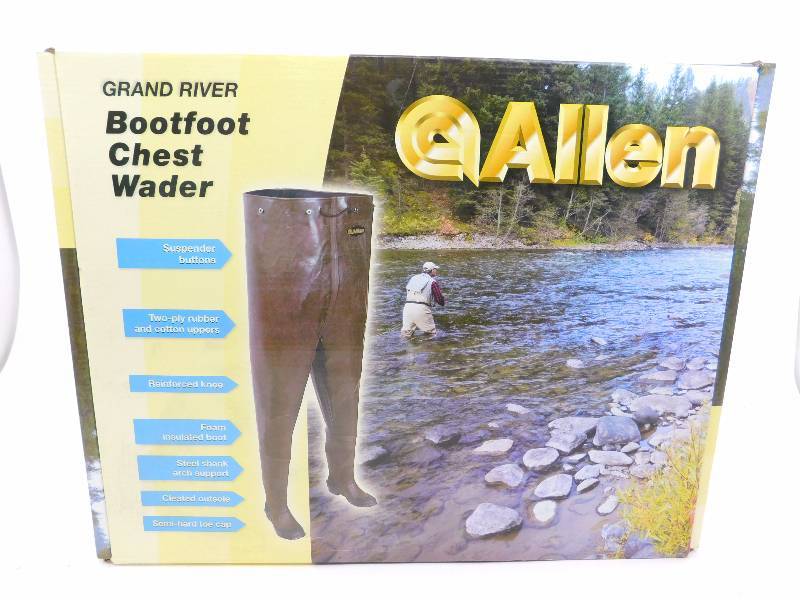 lot 40 image: New Chest Waders