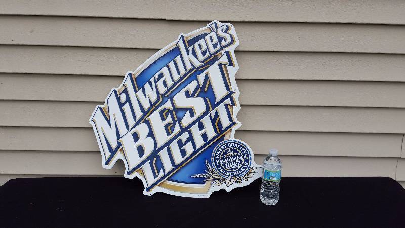 lot 38 image: Milwaukees Best Light Metal Advertising Sign