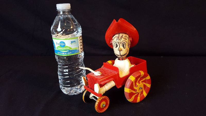 lot 146 image: Marx Howdy Doody Crazy Car Tin Litho Wind-Up