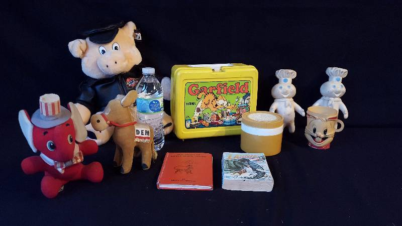 lot 153 image: Vintage Toys
