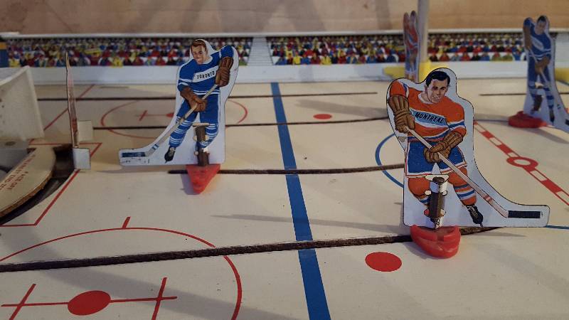 Great Vintage Table Top Hockey Game Albany Auction Breweriana