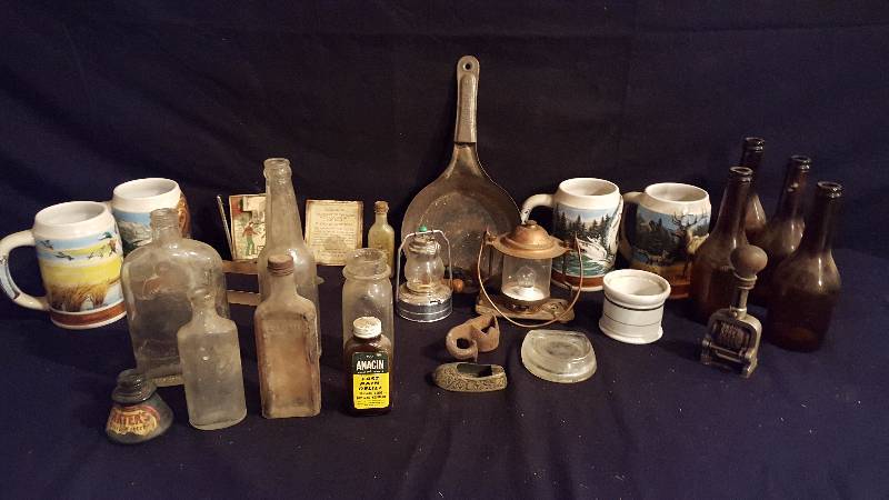 lot 130 image: Assorted bottle Group