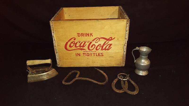 lot 164 image: Coca Cola Wood Crate