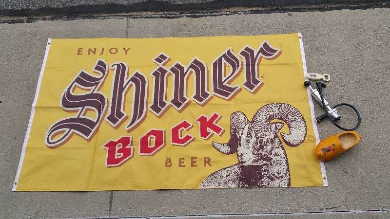 lot 69 image: Schiner Bock   Heineken